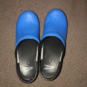 Dansko size 39 blue/ purple